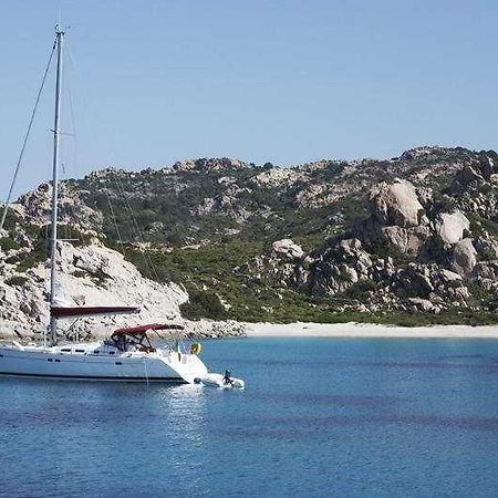 La Maddalena Hotel & Yacht Club Bagian luar foto