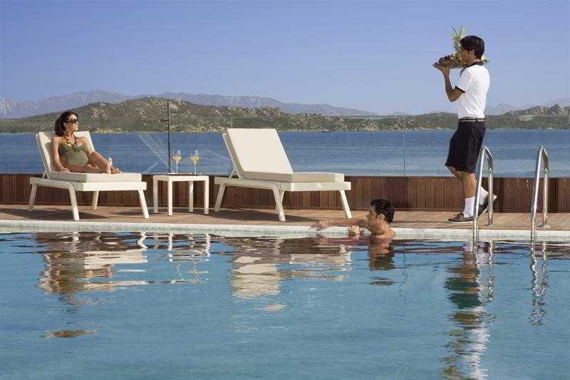 La Maddalena Hotel & Yacht Club Bagian luar foto